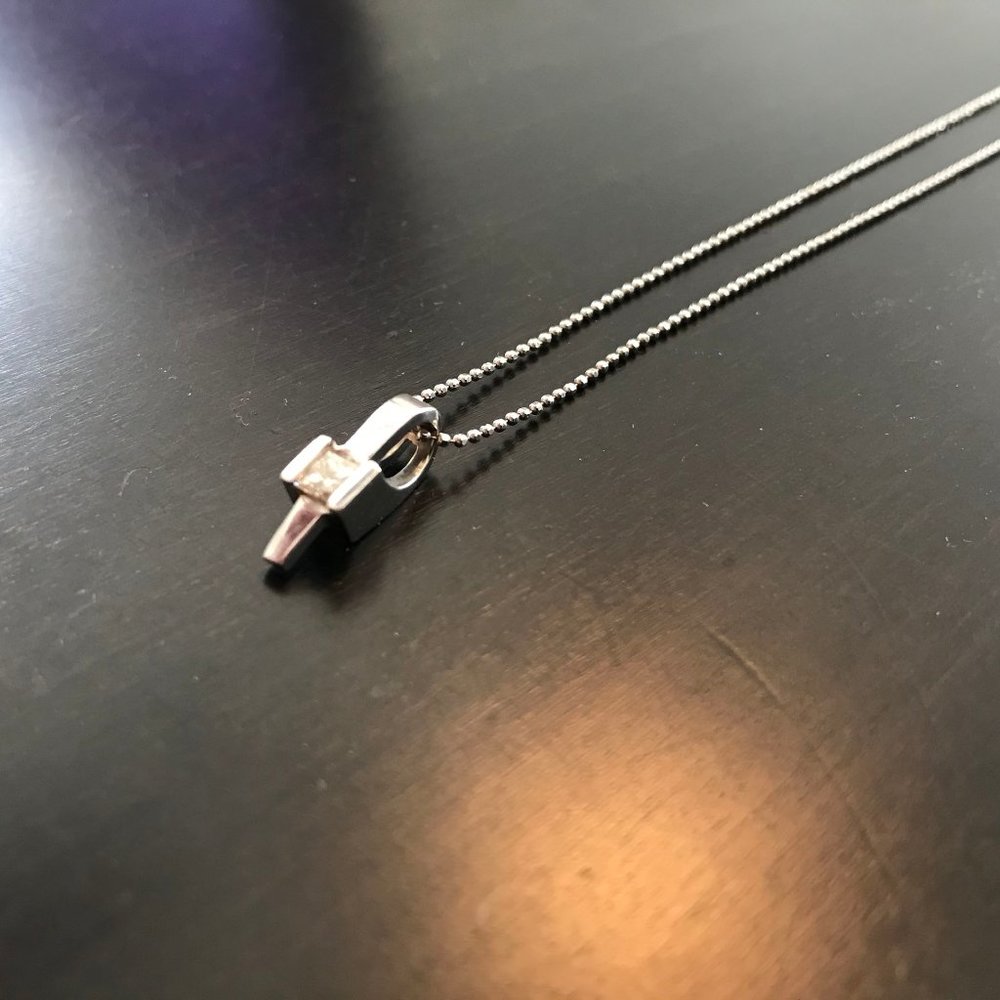 Pendant Necklace - Sterling Silver with Diamond